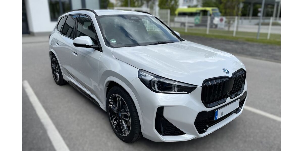 BMW iX1 13.500 km 45.300 &euro; Plauen 08529
