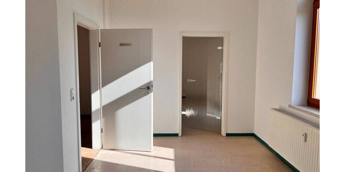 Gewerbeobjekt Netzschkau Dungersgrün - 6 Zimmer, 154 m&sup2;, 787&euro; | Angebot:25688629