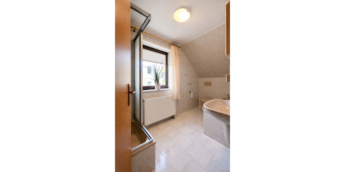 Einfamilienhaus Klingenthal Zwota-Zechenbach - 5 Zimmer, 162 m&sup2;, 310.000&euro; | Angebot:25837923