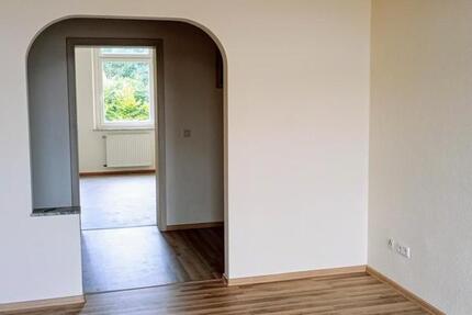 Wohnung Hof Altstadt - 3 Zimmer, 90 m&sup2;, 700&euro; | Angebot:25572138