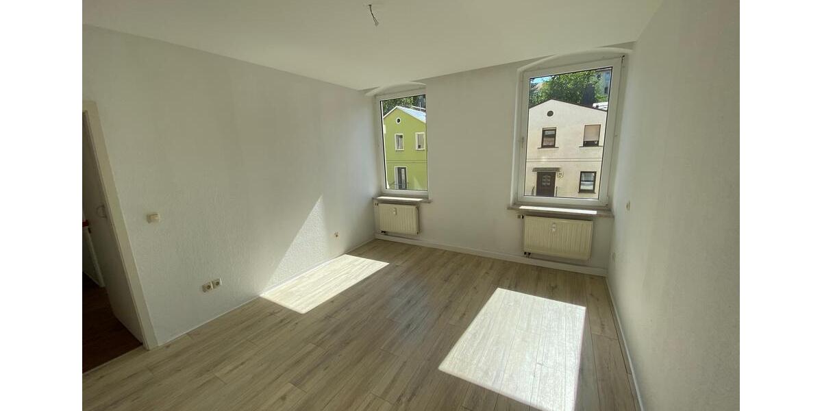 Etagenwohnung Plauen Alt Chrieschwitz - 3 Zimmer, 70 m&sup2;, 350&euro; | Angebot:17334721