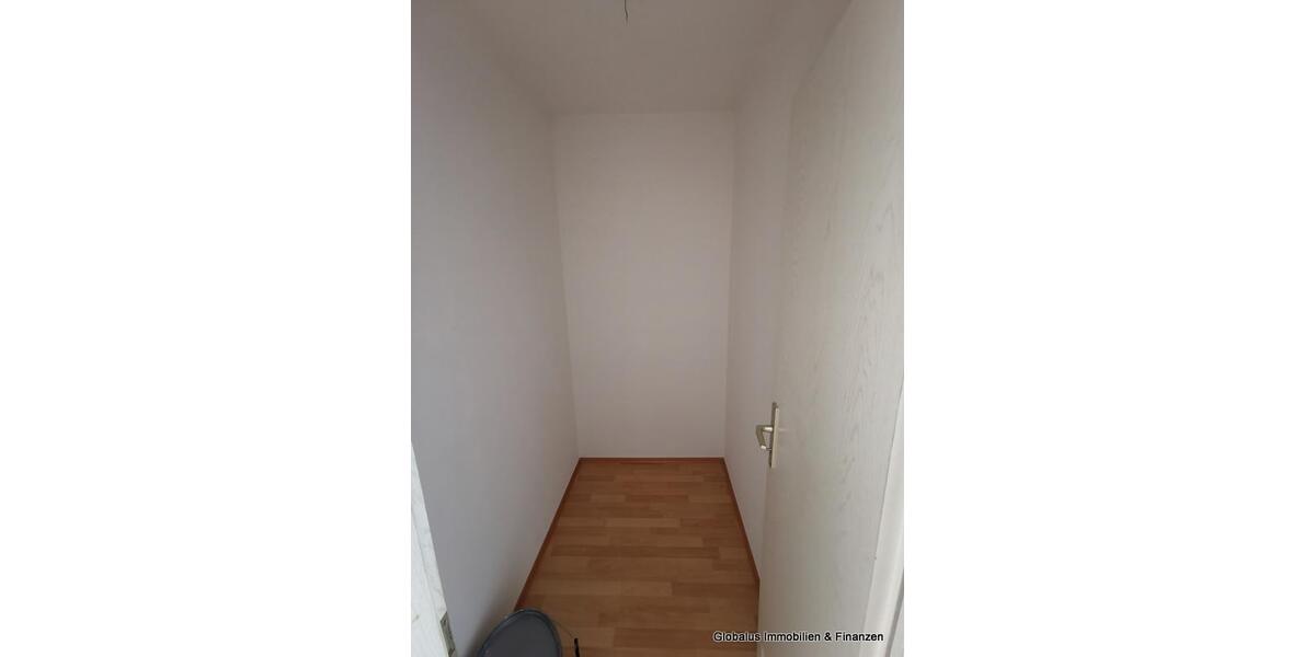Dachgeschoßwohnung Plauen - 5 Zimmer, 105 m&sup2;, 690&euro; | Angebot:25871109