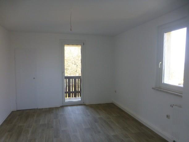 Etagenwohnung Plauen Altstadt - 3 Zimmer, 64 m&sup2;, 384&euro; | Angebot:25426472