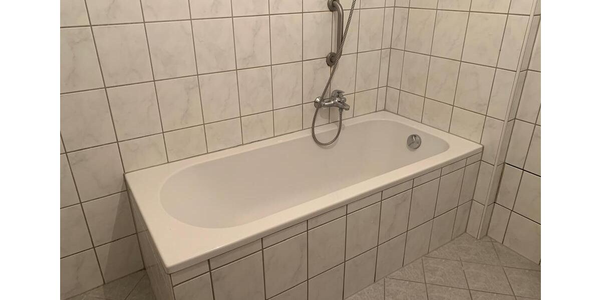 Etagenwohnung Hof Altstadt - 3 Zimmer, 127 m&sup2;, 850&euro; | Angebot:20834619