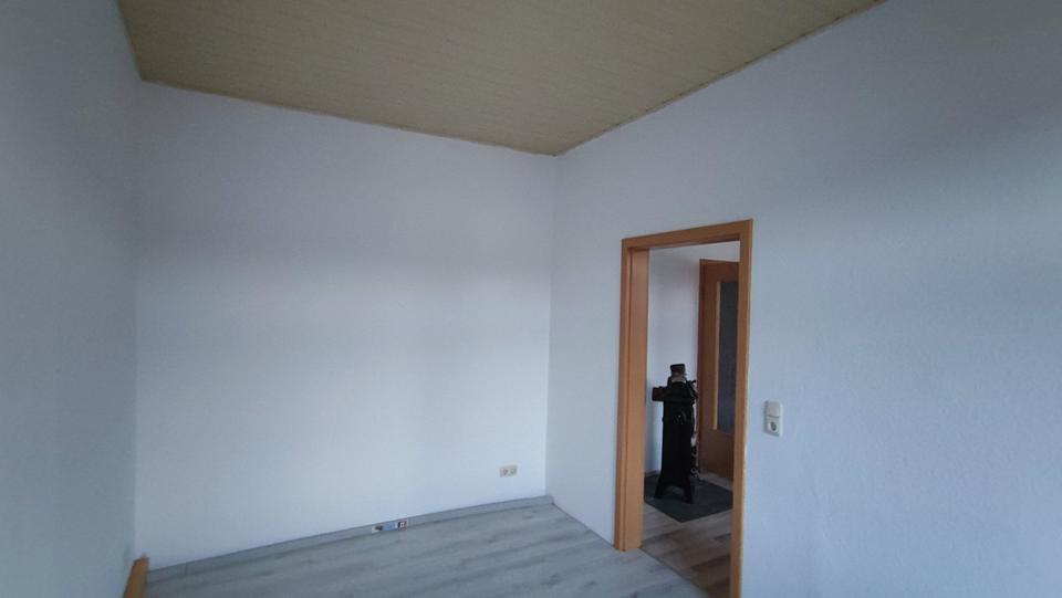 Etagenwohnung Greiz - 2 Zimmer, 50 m&sup2;, 420&euro; | Angebot:25719657