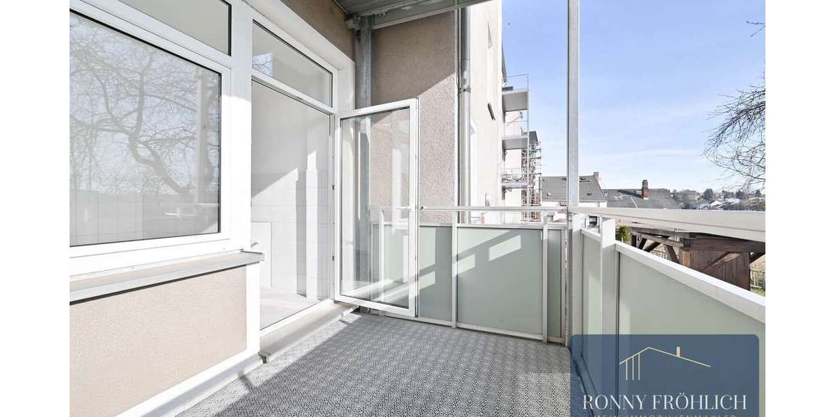 Etagenwohnung Reichenbach im Vogtland - 3 Zimmer, 64 m&sup2;, 450&euro; | Angebot:25102347