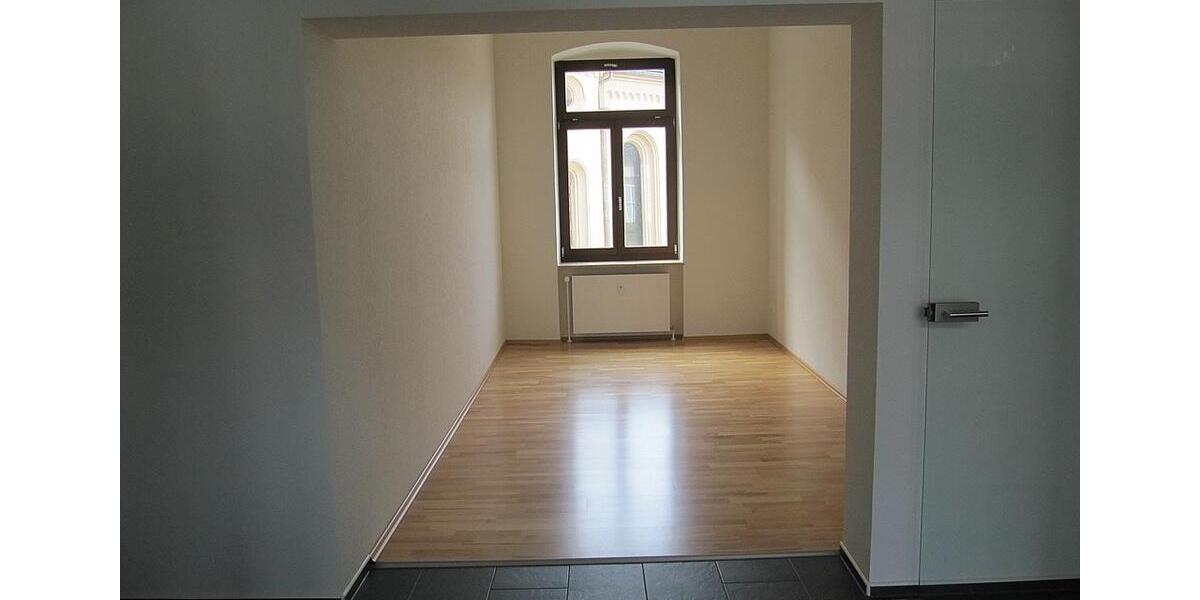 Etagenwohnung Markneukirchen - 5 Zimmer, 139 m&sup2;, 1.200&euro; | Angebot:25487030