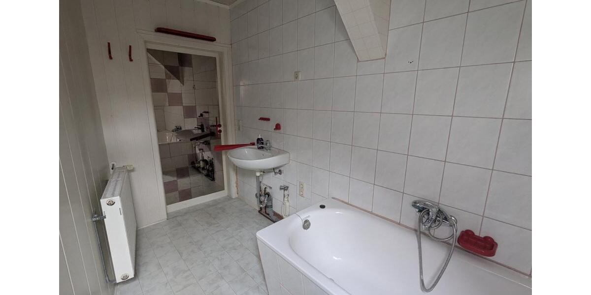 Mehrfamilienhaus, Wohnhaus Oelsnitz (Vogtland) - 20 Zimmer, 278 m&sup2;, 83.000&euro; | Angebot:23512555