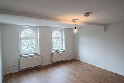 Wohnung Reichenbach im Vogtland - 3 Zimmer, 74 m&sup2;, 450&euro; | Angebot:25224666