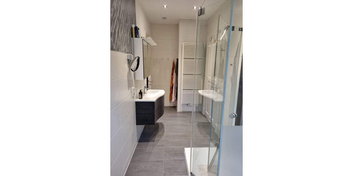 Mehrfamilienhaus, Wohnhaus Hof Innenstadt - 1 Zimmer, 298 m&sup2;, 450.000&euro; | Angebot:25775911