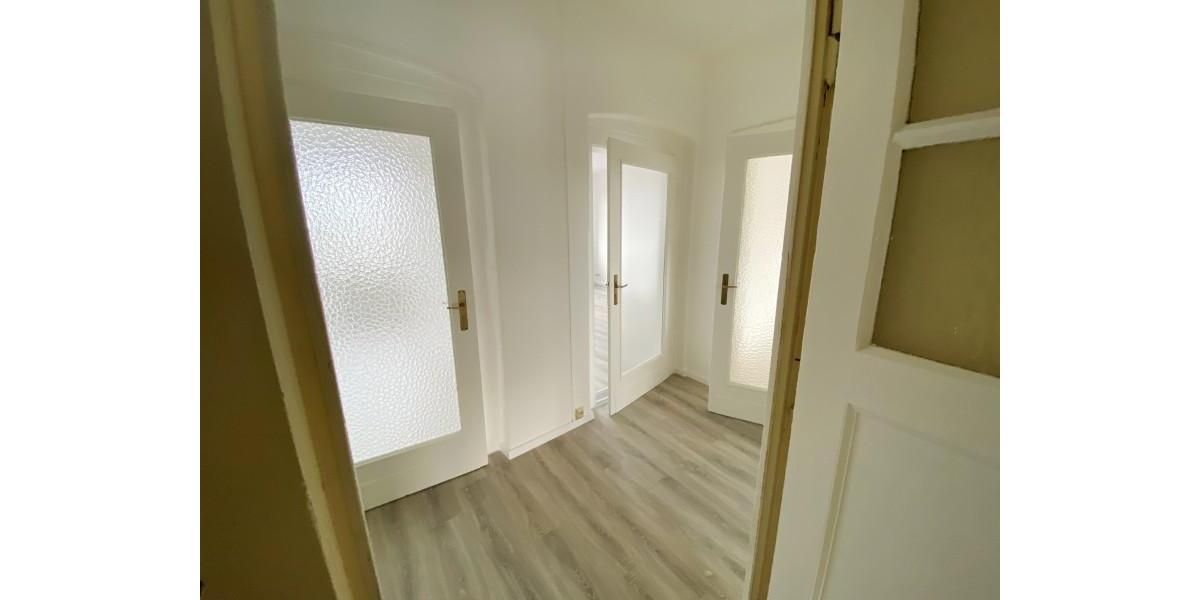 Etagenwohnung Plauen Bahnhofsvorstadt - 2 Zimmer, 61 m&sup2;, 305&euro; | Angebot:23817174