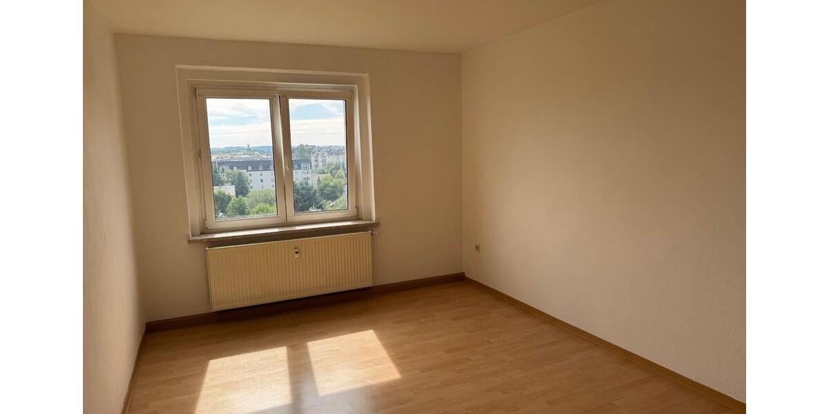 Dachgeschoßwohnung Plauen Bahnhofsvorstadt - 2 Zimmer, 62 m&sup2;, 274&euro; | Angebot:23174561