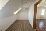Dachgeschoßwohnung Reichenbach im Vogtland - 4 Zimmer, 77 m&sup2;, 380&euro; | Angebot:26168702