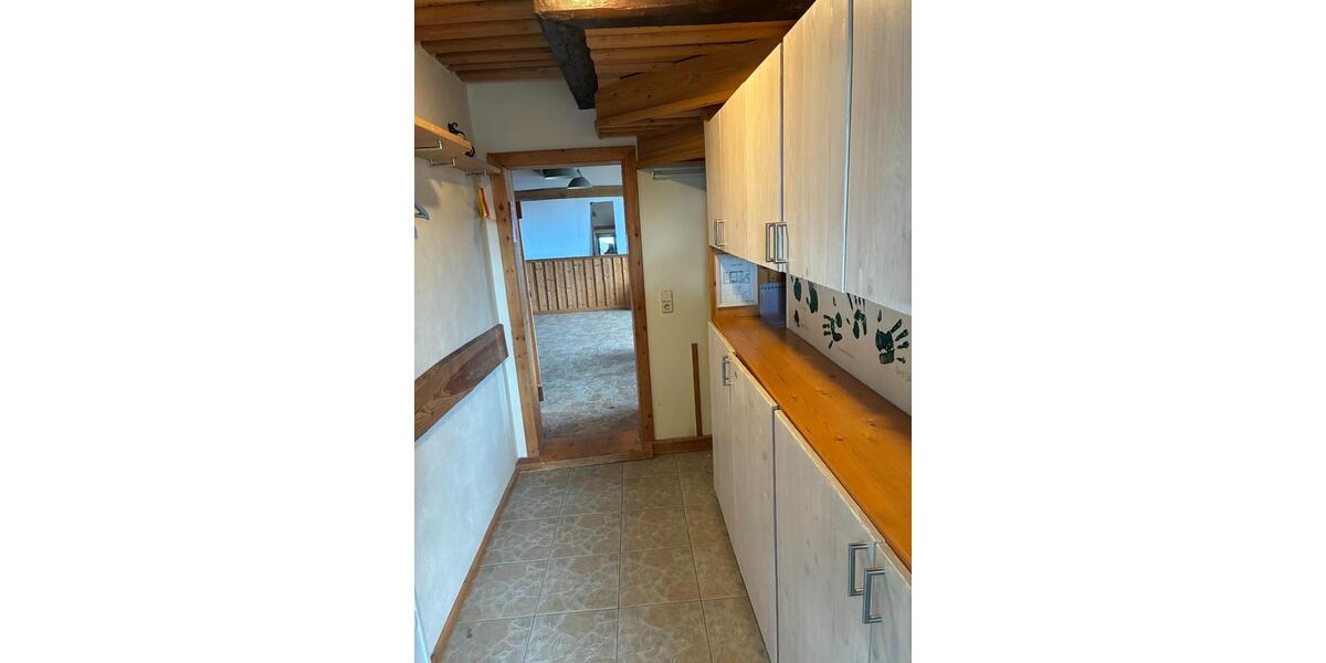 Erdgeschoßwohnung Reichenbach im Vogtland - 1 Zimmer, 30 m&sup2;, 180&euro; | Angebot:24842382