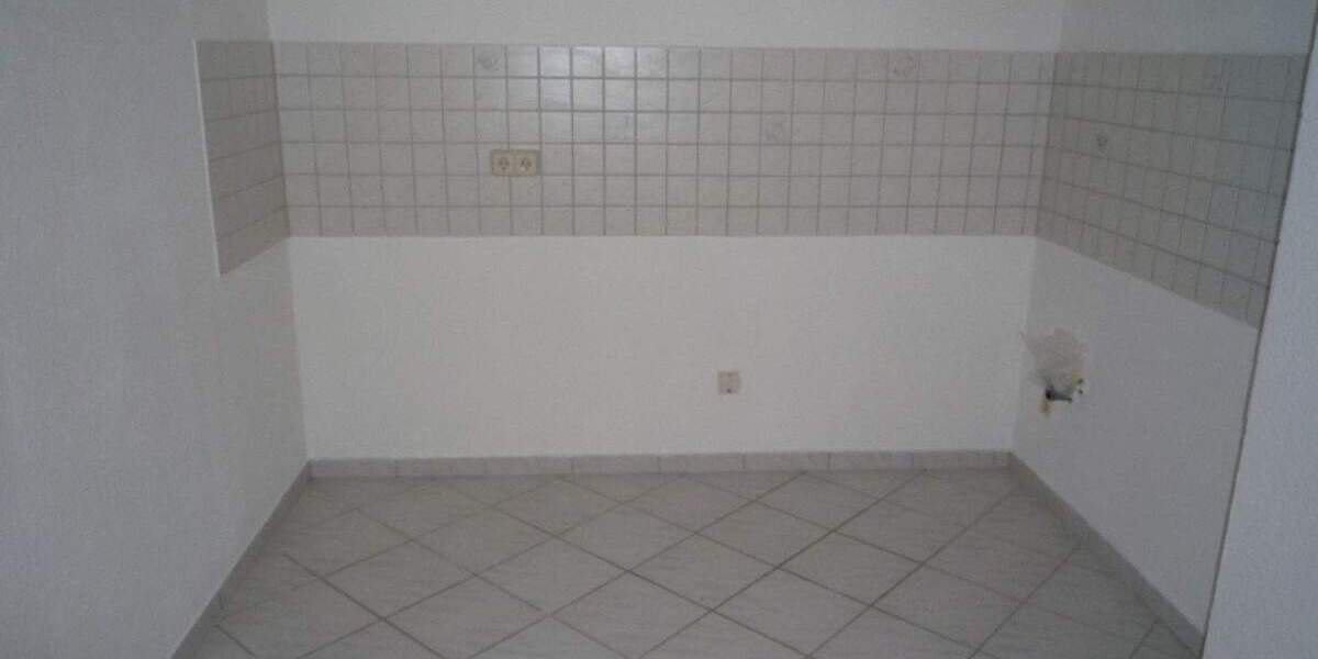 Etagenwohnung Plauen Stadtmitte - 2 Zimmer, 41 m&sup2;, 215&euro; | Angebot:26731328