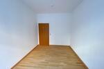Etagenwohnung Reichenbach im Vogtland - 3 Zimmer, 81 m&sup2;, 490&euro; | Angebot:25054405