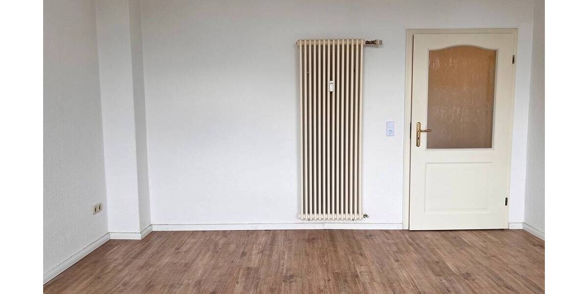 Etagenwohnung Reichenbach Friesen - 3 Zimmer, 62 m&sup2;, 300&euro; | Angebot:26015990