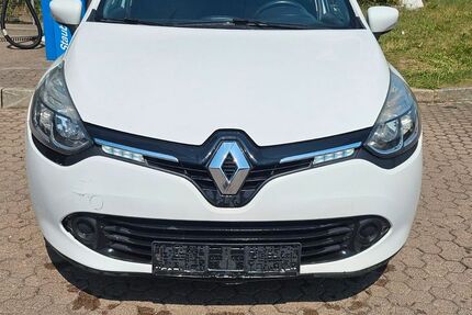 Renault Clio 140.000 km 5.999 &euro; Plauen 08527