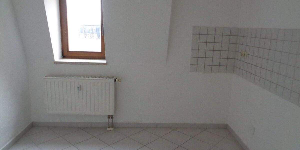Etagenwohnung Plauen Preißelpöhl - 2 Zimmer, 52 m&sup2;, 215&euro; | Angebot:25879121