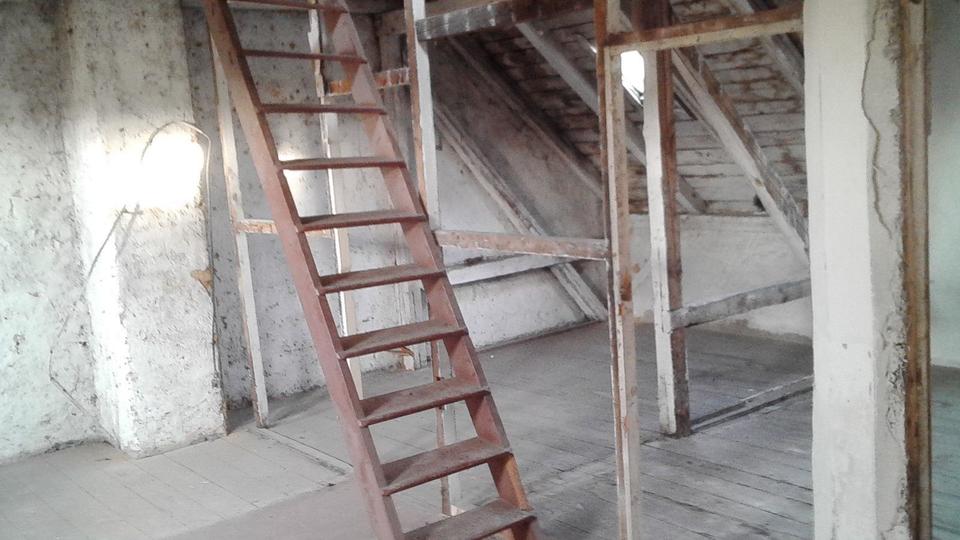 Einfamilienhaus Greiz - 10 Zimmer, 220 m&sup2;, 44.000&euro; | Angebot:24152075