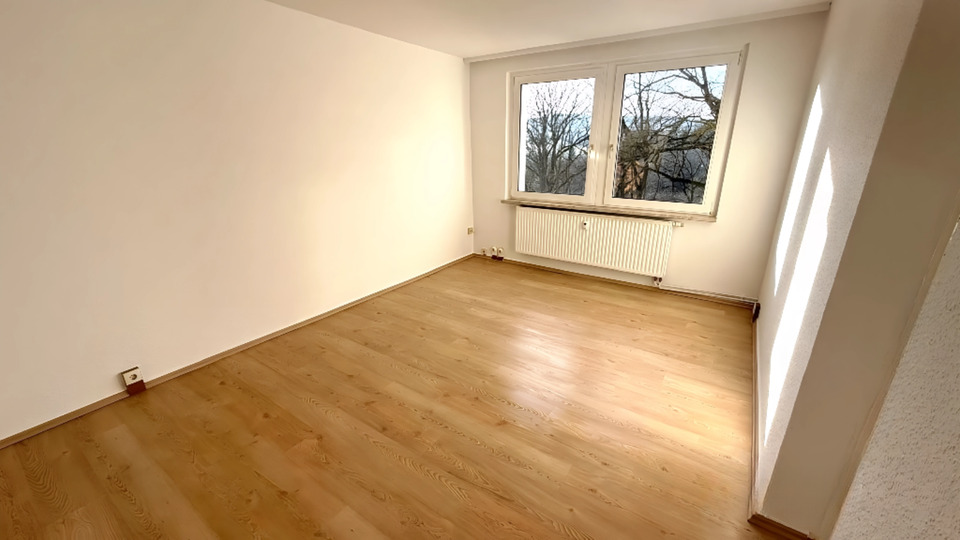 Etagenwohnung Netzschkau - 2 Zimmer, 46 m&sup2;, 300&euro; | Angebot:25342717