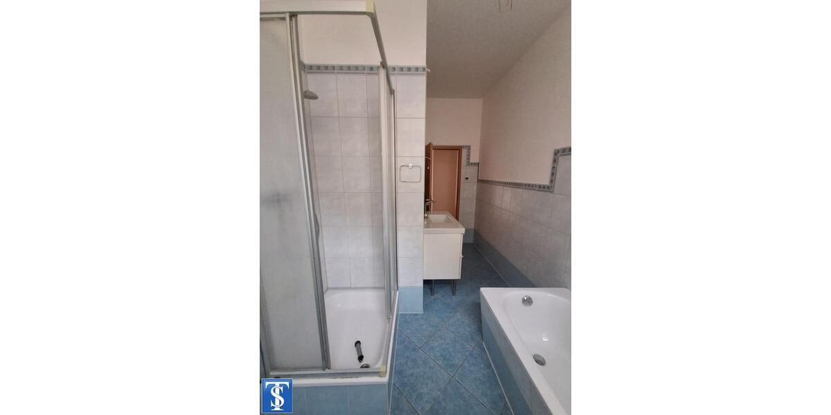 Etagenwohnung Reichenbach im Vogtland - 2.5 Zimmer, 83 m&sup2;, 414&euro; | Angebot:24214762