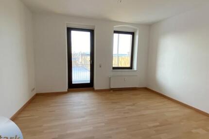 Wohnung Reichenbach im Vogtland - 3 Zimmer, 81 m&sup2;, 490&euro; | Angebot:25054405
