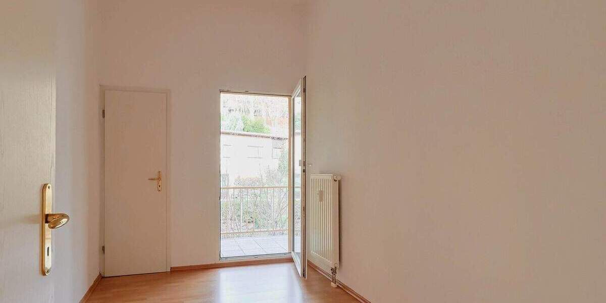 Etagenwohnung Plauen Stadtmitte - 3 Zimmer, 75 m&sup2;, 78.000&euro; | Angebot:25778787