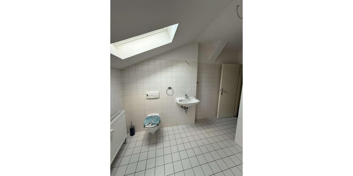 Etagenwohnung Plauen - 3 Zimmer, 77 m&sup2;, 354&euro; | Angebot:24461833