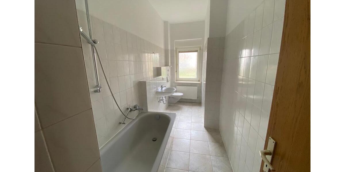 Etagenwohnung Greiz - 3 Zimmer, 86 m&sup2;, 430&euro; | Angebot:25550351