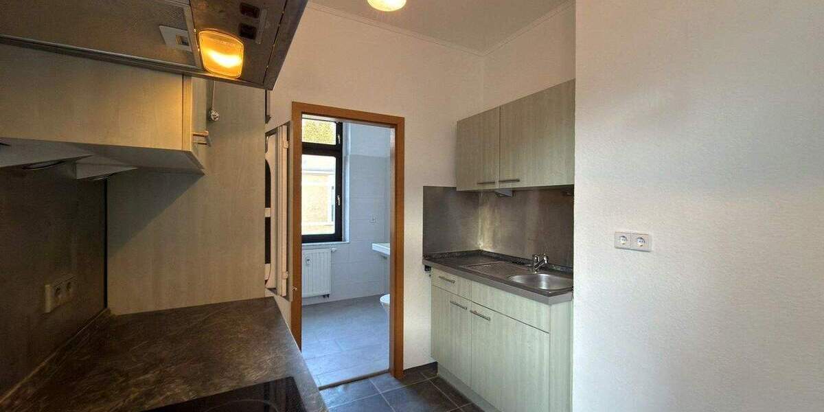 Etagenwohnung Plauen Haselbrunn - 2 Zimmer, 50 m&sup2;, 280&euro; | Angebot:25776616