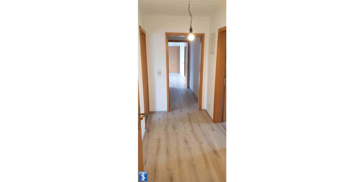 Etagenwohnung Treuen - 5 Zimmer, 103 m&sup2;, 550&euro; | Angebot:25646455