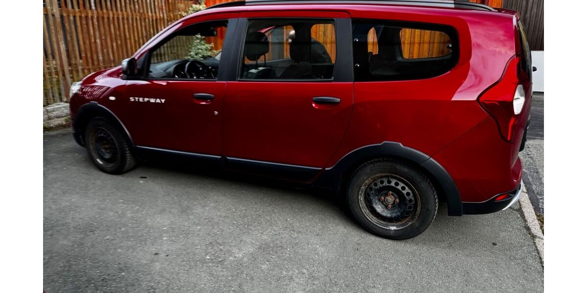 Dacia Lodgy 83.246 km 12.000 &euro; Oberkotzau 95145