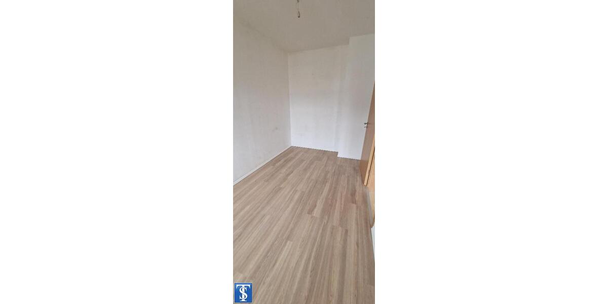 Etagenwohnung Plauen Bahnhofsvorstadt - 3 Zimmer, 85 m&sup2;, 425&euro; | Angebot:23870706