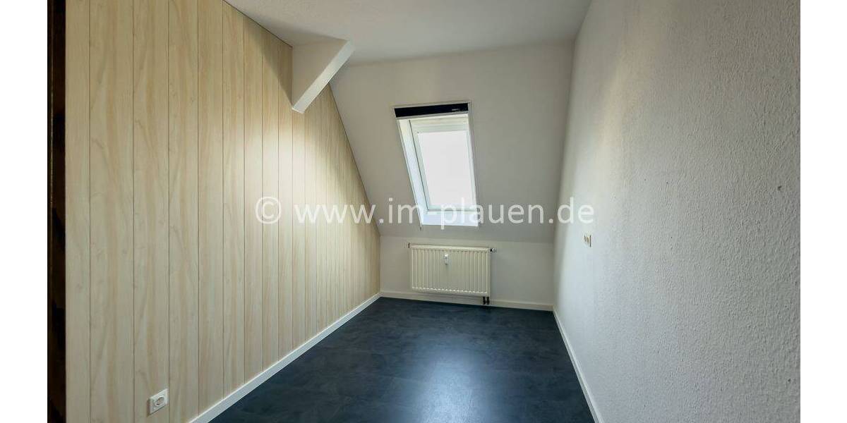 Etagenwohnung Plauen Reusa - 4 Zimmer, 102 m&sup2;, 590&euro; | Angebot:25741700