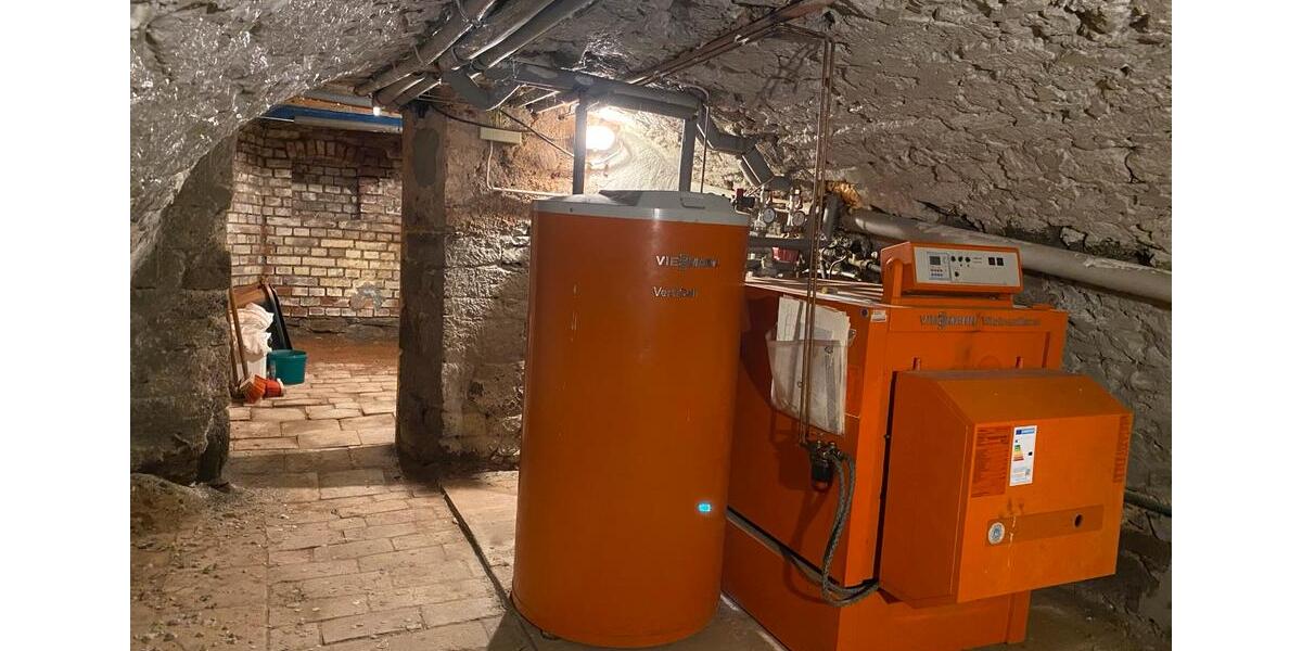 Einfamilienhaus Fraureuth - 11 Zimmer, 220 m&sup2;, 245.000&euro; | Angebot:24728324