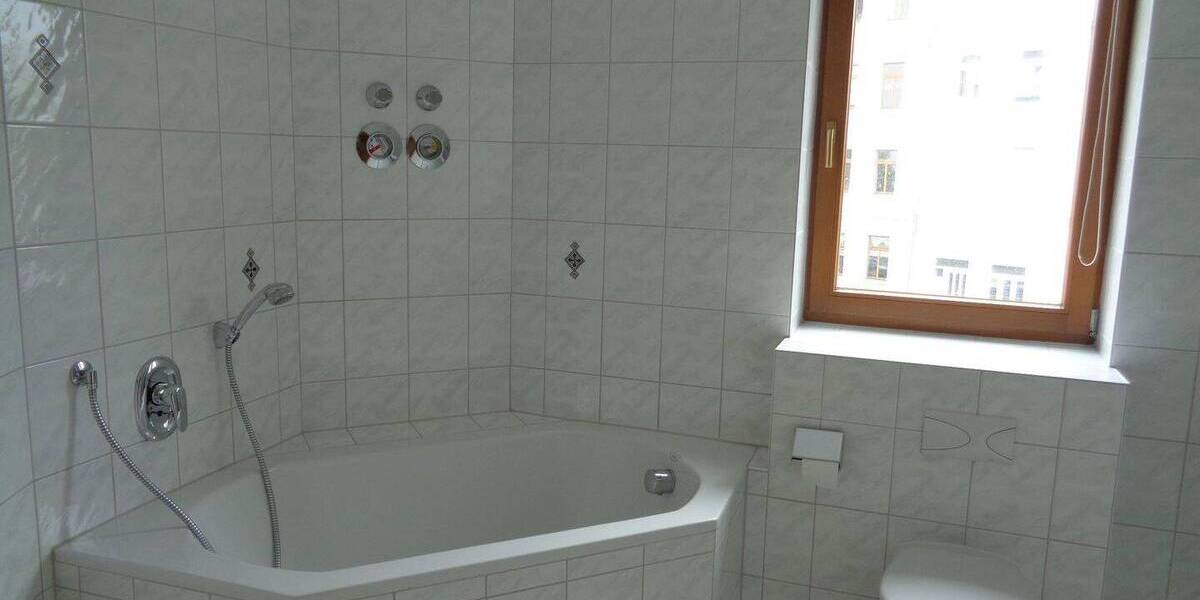 Etagenwohnung Plauen Westend - 3 Zimmer, 81 m&sup2;, 535&euro; | Angebot:26740399