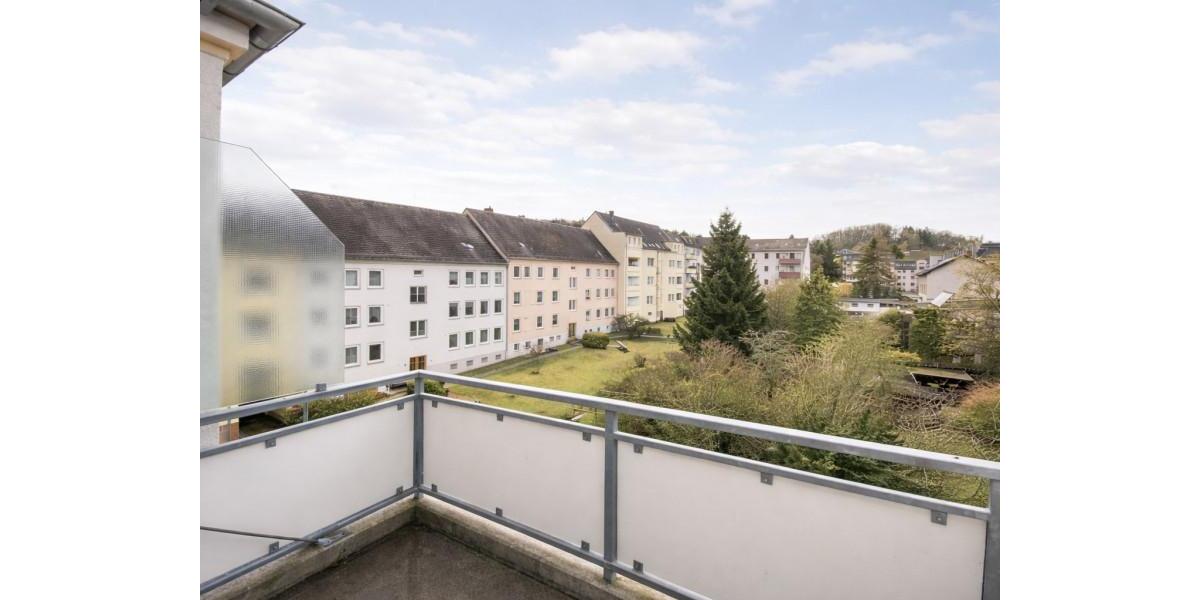 Dachgeschoßwohnung Plauen Altstadt - 2 Zimmer, 53 m&sup2;, 275&euro; | Angebot:25053034