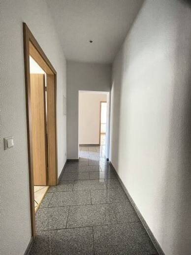 Etagenwohnung Plauen Westend - 2 Zimmer, 55 m&sup2;, 245&euro; | Angebot:25674921
