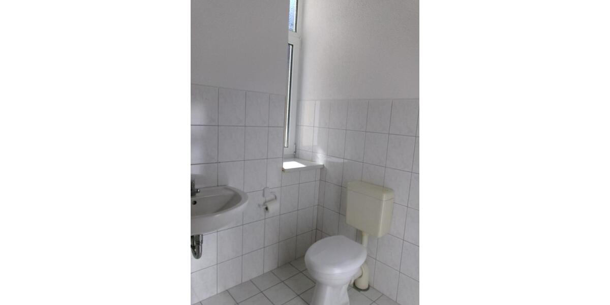 Erdgeschoßwohnung Ellefeld - 2 Zimmer, 110 m&sup2;, 440&euro; | Angebot:25217574