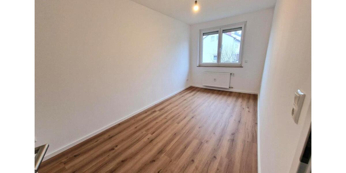 Etagenwohnung Hof Neuhof - 3 Zimmer, 95 m&sup2;, 950&euro; | Angebot:25961665