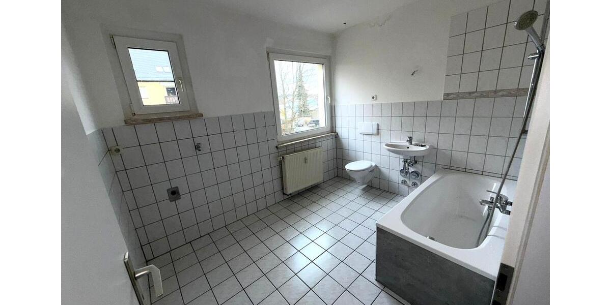 Etagenwohnung Plauen - 3 Zimmer, 78 m&sup2;, 506&euro; | Angebot:25303872