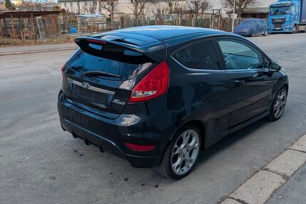 Ford Fiesta 167.307 km 3.300 &euro; Hof 95028