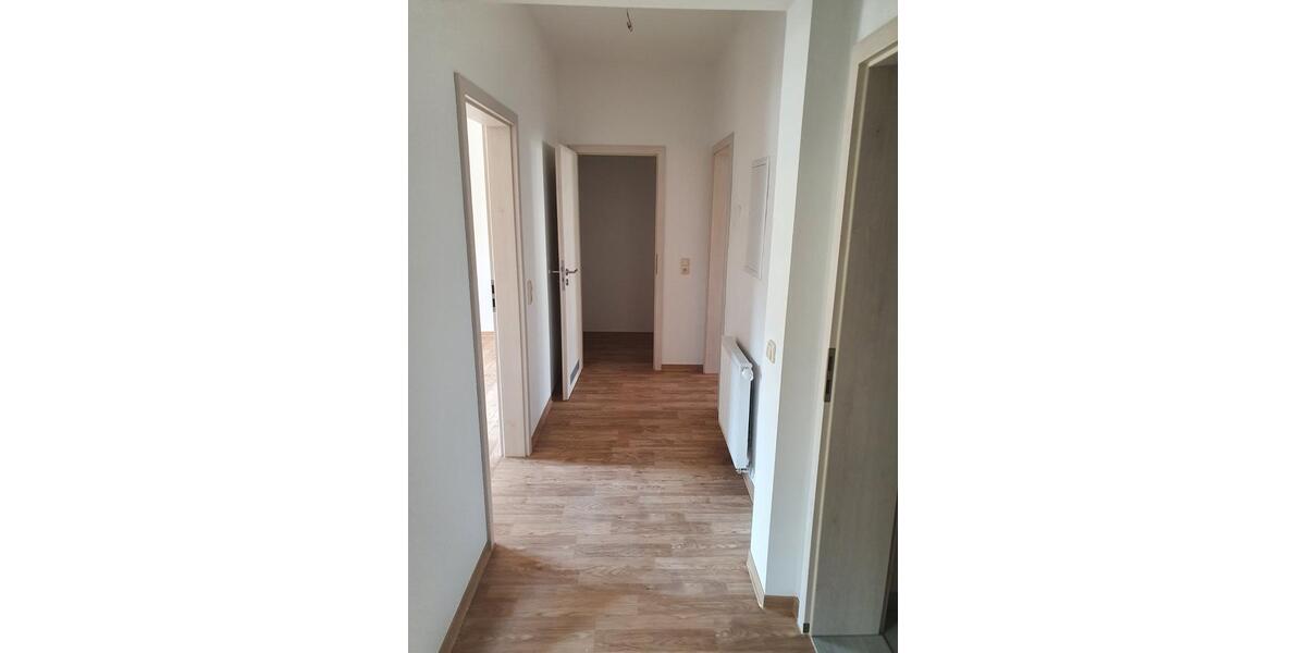 Erdgeschoßwohnung Schleiz - 2 Zimmer, 61 m&sup2;, 420&euro; | Angebot:25377417