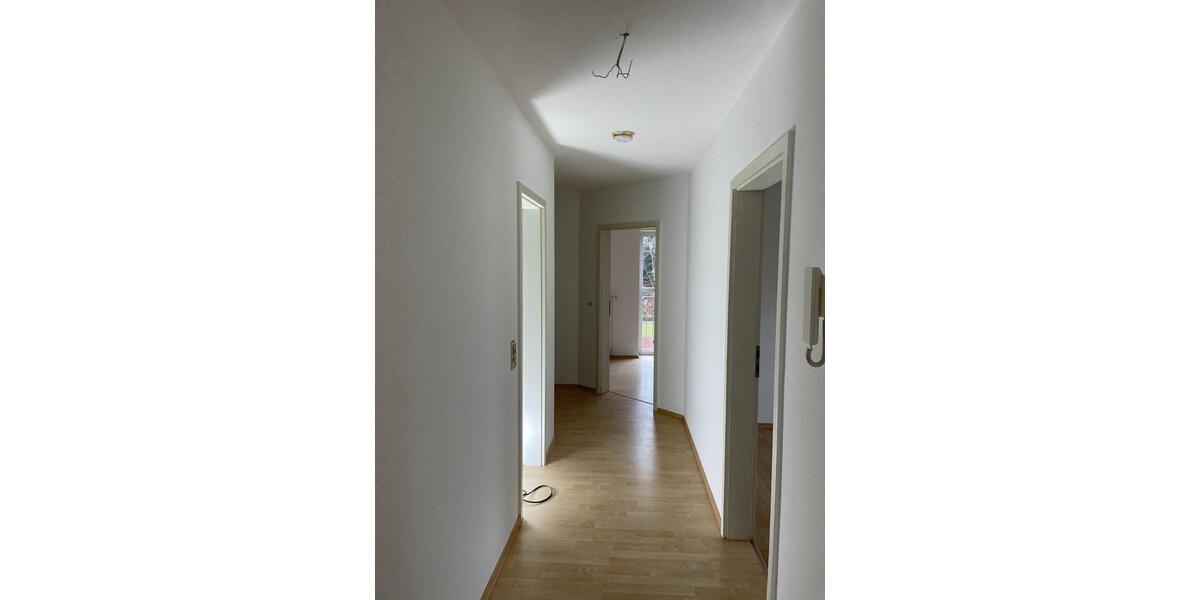 Etagenwohnung Lengenfeld - 3 Zimmer, 71 m&sup2;, 500&euro; | Angebot:20826978