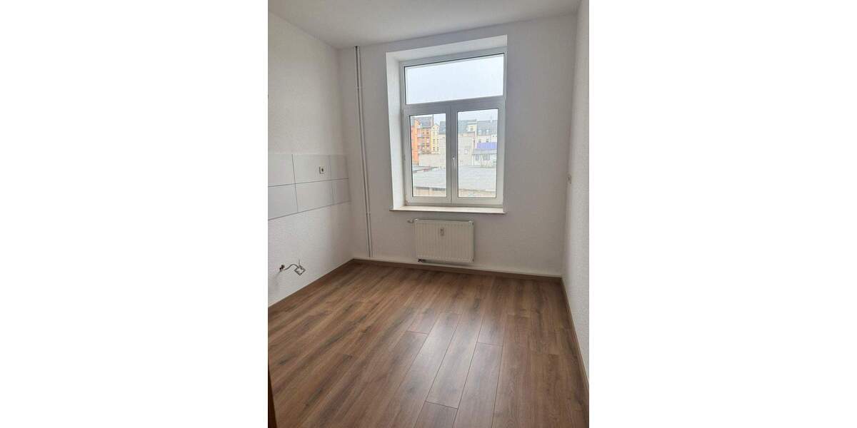Etagenwohnung Plauen Preißelpöhl - 2 Zimmer, 41 m&sup2;, 250&euro; | Angebot:25747588