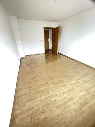 Etagenwohnung Plauen Preißelpöhl - 2 Zimmer, 47 m&sup2;, 210&euro; | Angebot:25674919