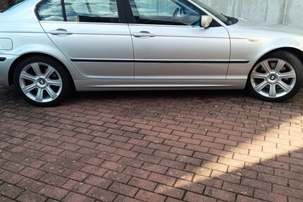 BMW 330 82.500 km 15.500 &euro; Döhlau 95182