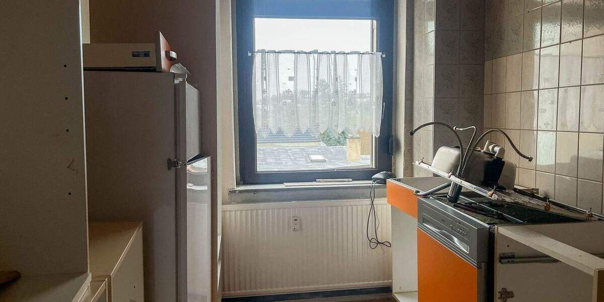 Mehrfamilienhaus, Wohnhaus Netzschkau - 8 Zimmer, 147 m&sup2;, 60.000&euro; | Angebot:25695885