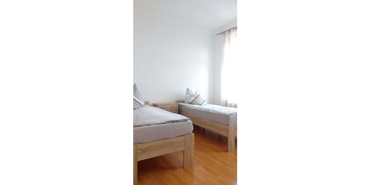 Etagenwohnung Plauen Bahnhofsvorstadt - 4 Zimmer, 90 m&sup2;, 49.000&euro; | Angebot:25301214